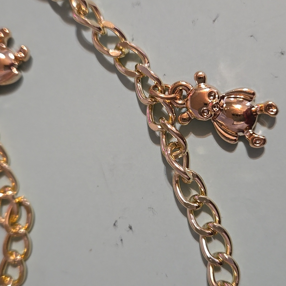 Jibbitz Shoe Charms Gold - Picture 2 of 3